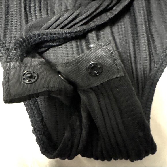 Shein Curve Black Ribbed Sleeveless Bodysuit W/ Snap Closure 2XL Polyester Blend - Picture 5 of 8